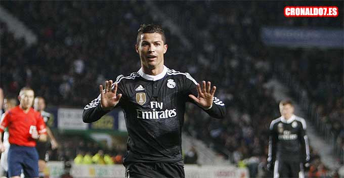Cristiano Ronaldo golea al Elche